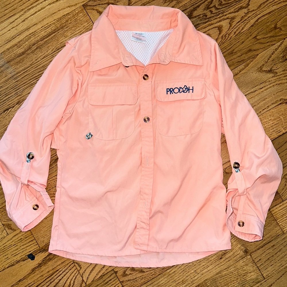 Prodoh girls fishing top coral peach color Worn once high quality fishing shirt